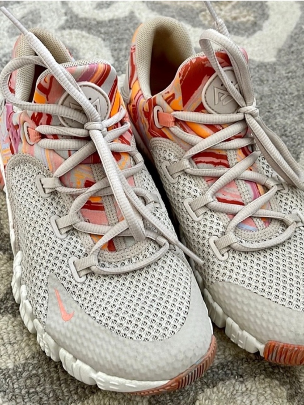 Nike Women's Athletic Shoes Pink White Gray Metcon size 9 watercolor - Picture 4 of 10